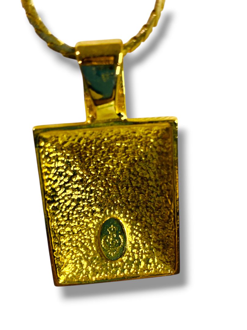Premier Designs Rectangle Pendant Goldtone 28" Long Necklace