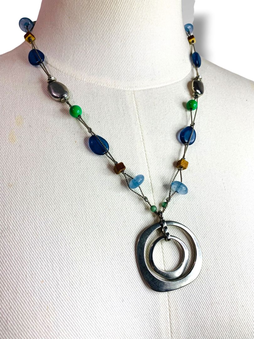 New York & Co Silvertone Pendant Necklace Beaded Blue Chain 20-23"