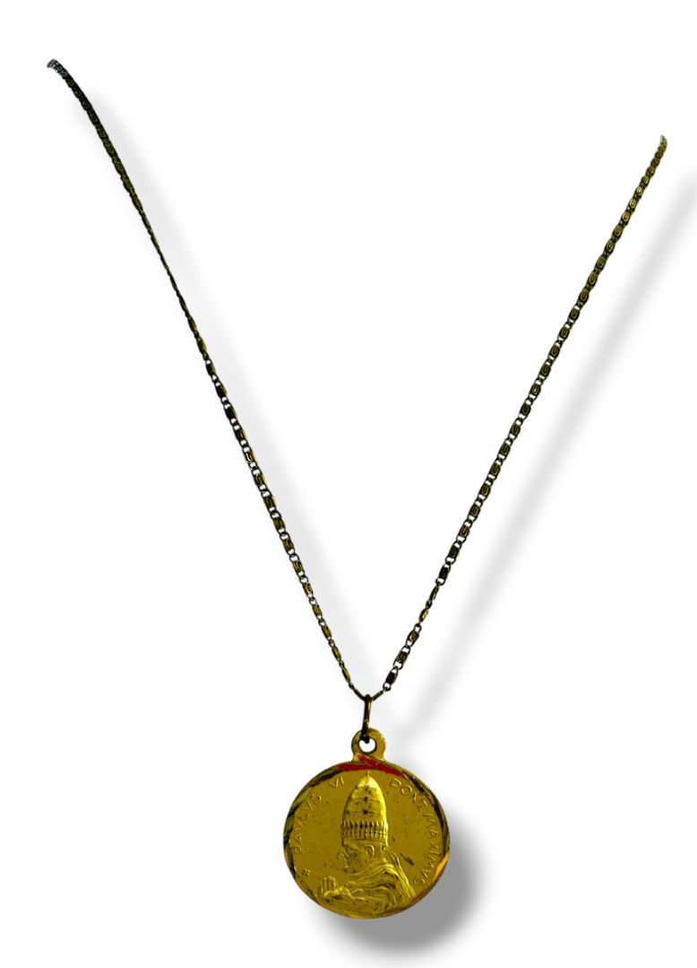 1975 Goldtone Pendant Pope Paul VI on 20" Chain Rome