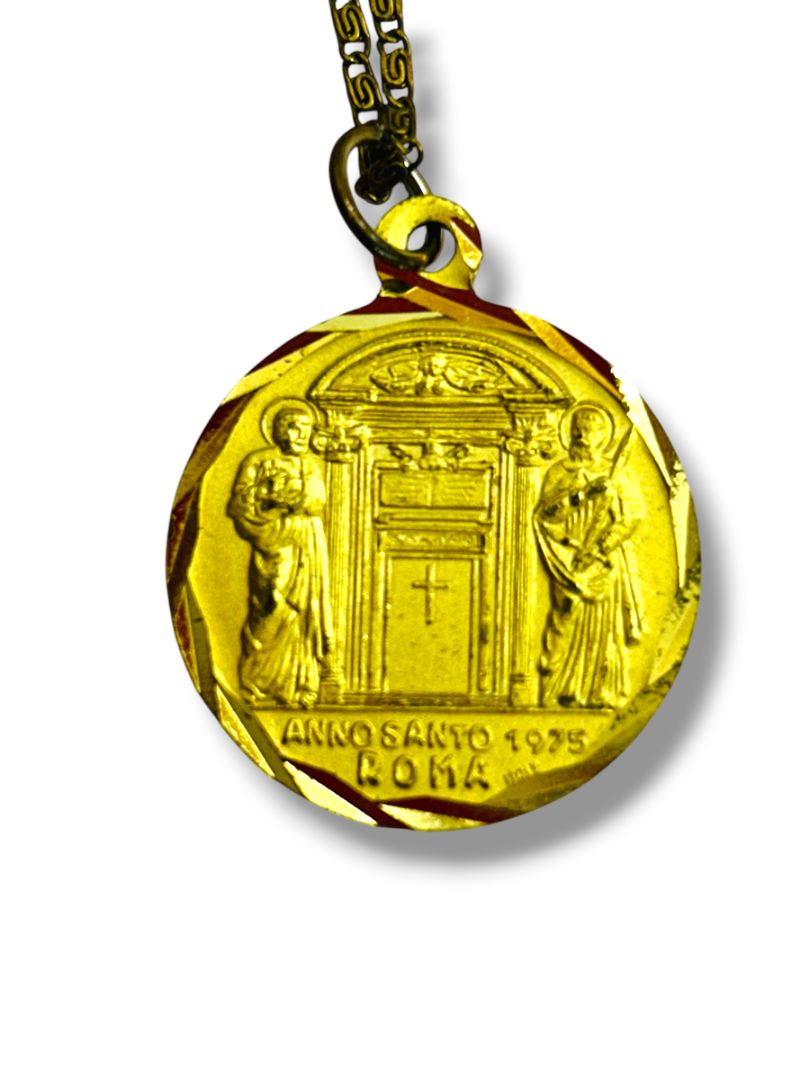 1975 Goldtone Pendant Pope Paul VI on 20" Chain Rome