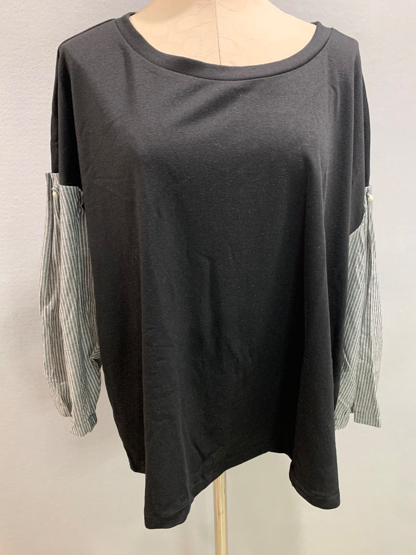 Size 3X Good Luck Gem Womens Shirt Embellished Bell Sleeve Black Gray