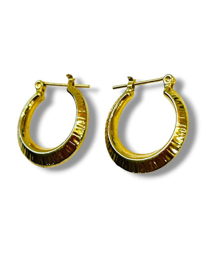 Vintage Goldtone Hoop Earrings Textured Latch Back .75"