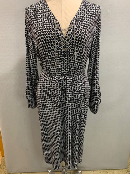 Size 1X Michael Kors Black White Belted Dress Chain Lace Up Neckline