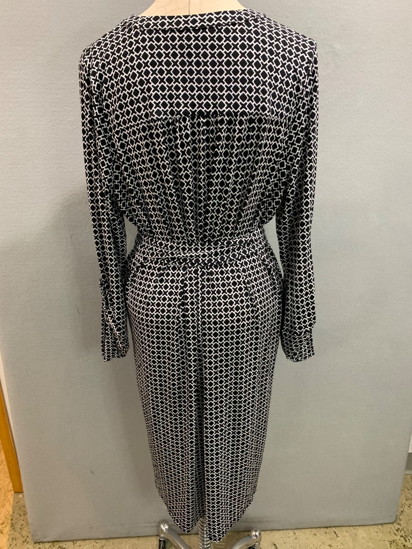 Size 1X Michael Kors Black White Belted Dress Chain Lace Up Neckline