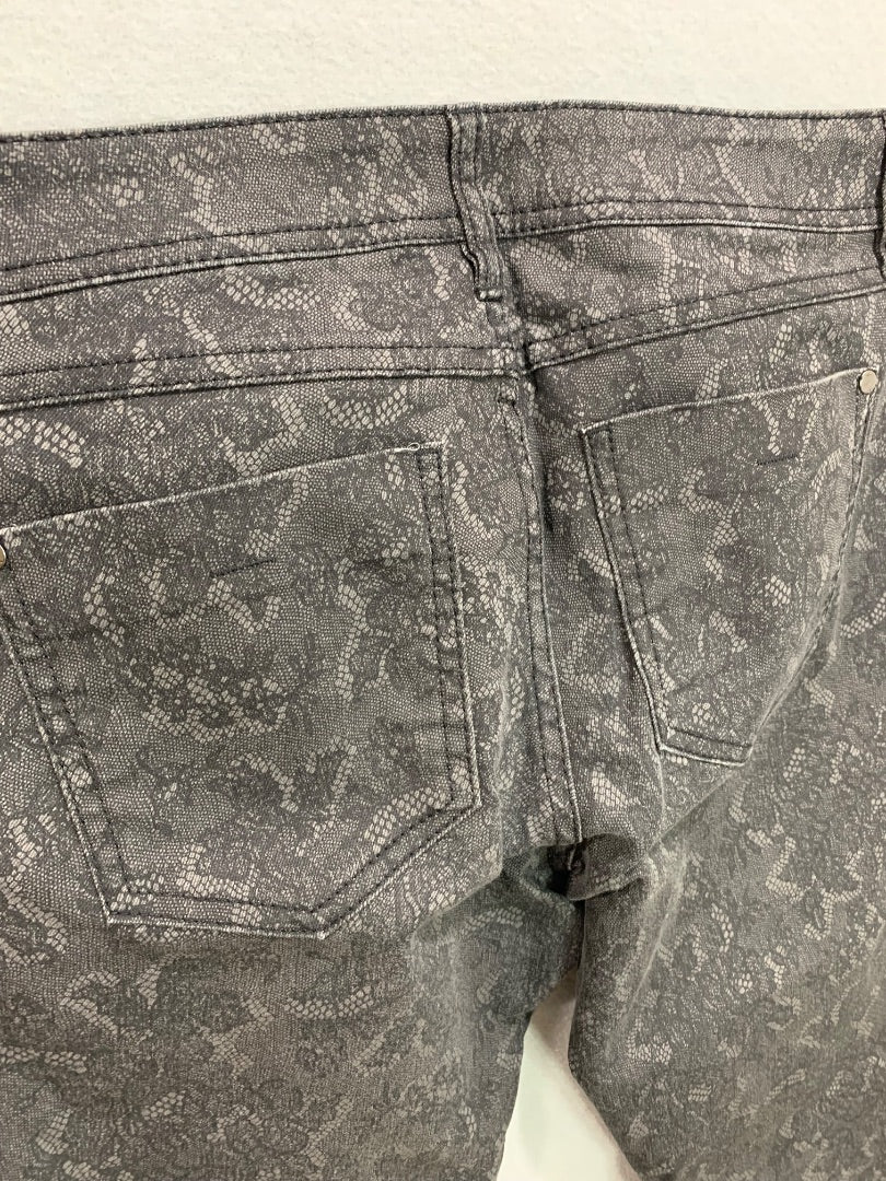 Size 8 Elle Womens Black Lace Print Skinny Jeans Stretch Denim