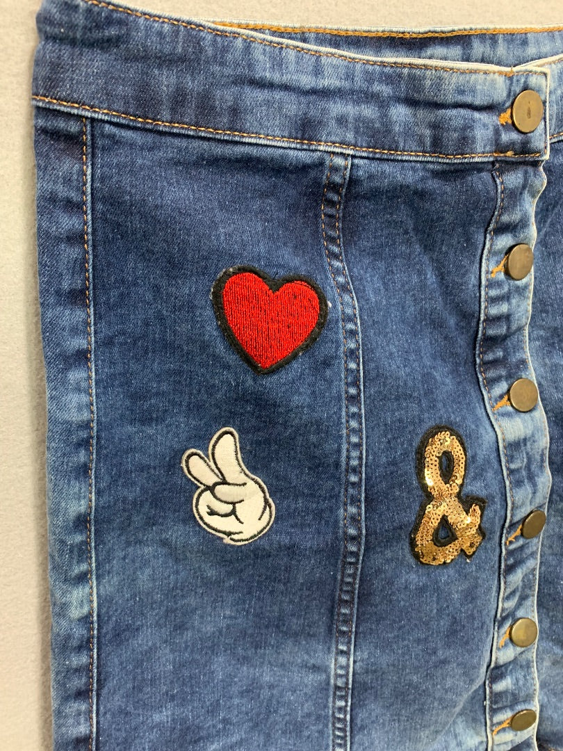 Size 6 Atmosphere Button Up Jean Skirt Denim Fun Patch Details