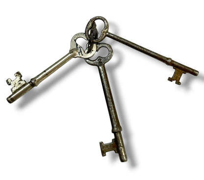 Vintage Skeleton Keys Set of 3 Approx 3"