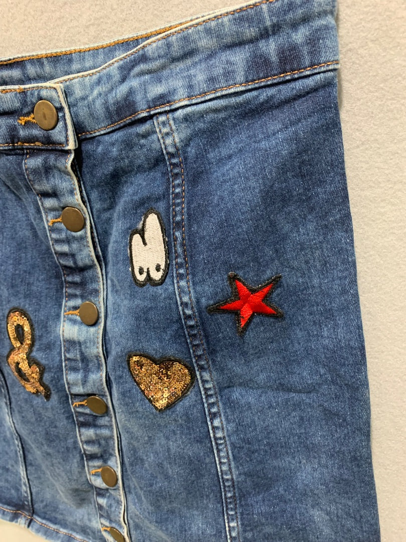 Size 6 Atmosphere Button Up Jean Skirt Denim Fun Patch Details