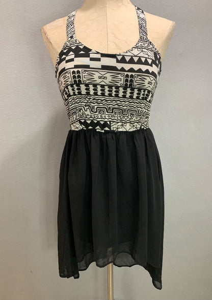 Medium Cecico Sundress Back Straps Open Hi Lo Hem Black White