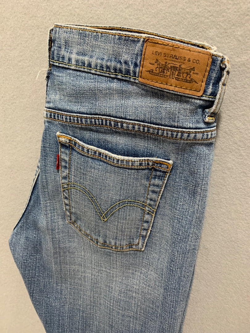 Size 6M Levis 515 Womens Boot Cut Jeans Denim Medium Wash