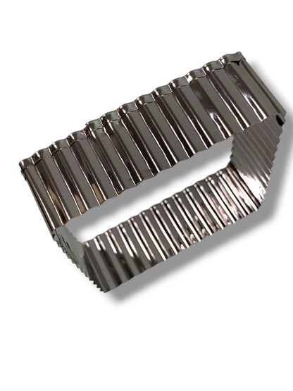 Lot of 7 Pastry Cookie Cutters Crimped Heart Leaf Flower Tin