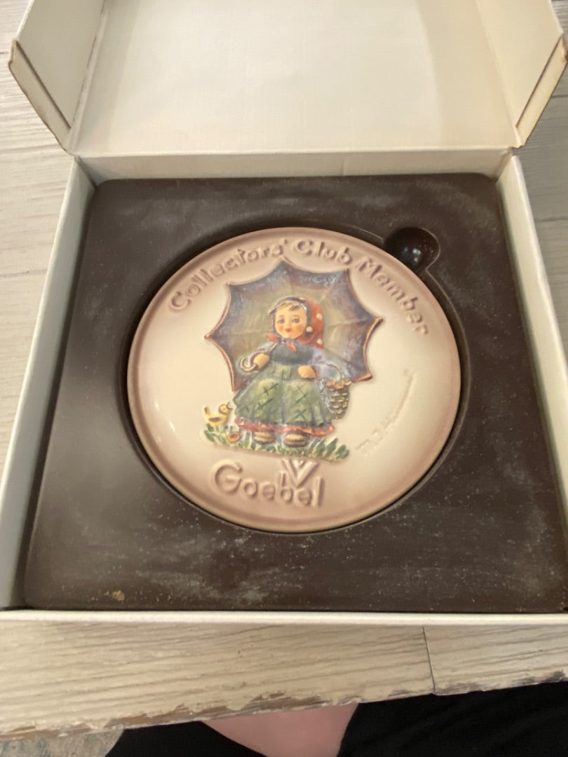 Goebel Collectors Club Member Plate Special Edition No 2 Hum690 1978