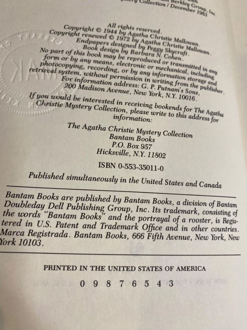 Agatha Christie Mystery Collection Bantam Leatherette Towards Zero 1980s