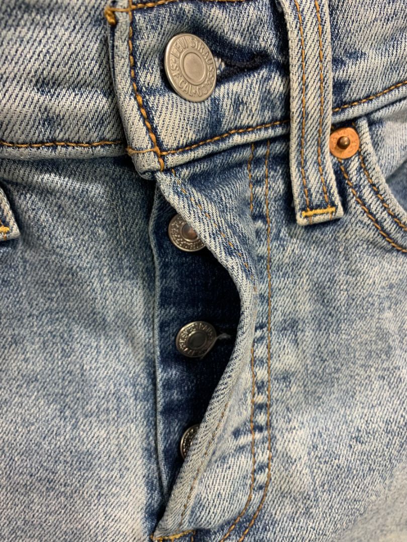 Size 25 Levis Wedgie Straight Leg Womens Distressed Jeans Buttonfly