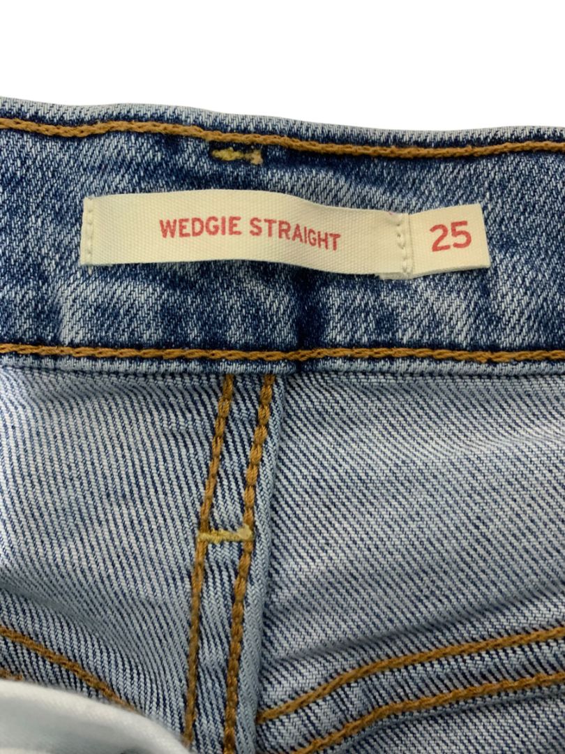 Size 25 Levis Wedgie Straight Leg Womens Distressed Jeans Buttonfly