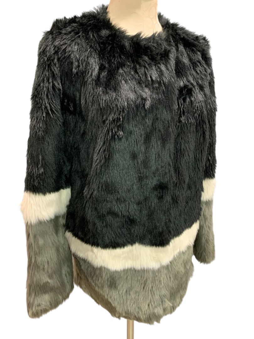 Small Forever 21 Womens Color Block Plush Coat Faux Fur