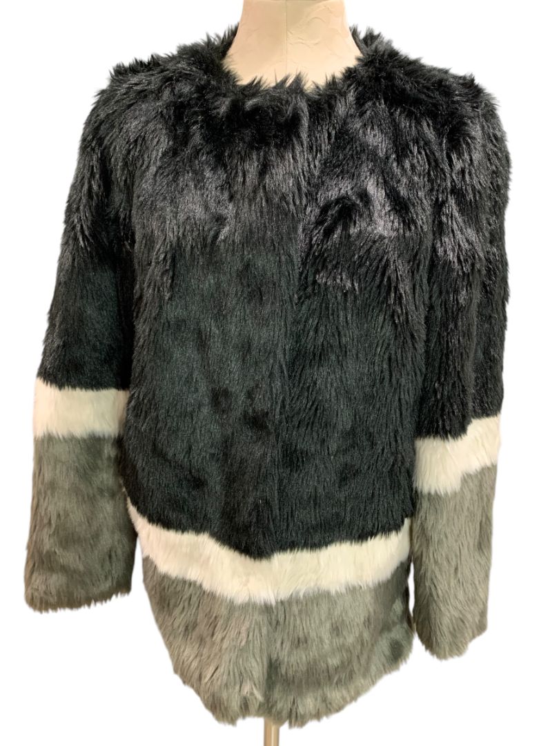 Small Forever 21 Womens Color Block Plush Coat Faux Fur