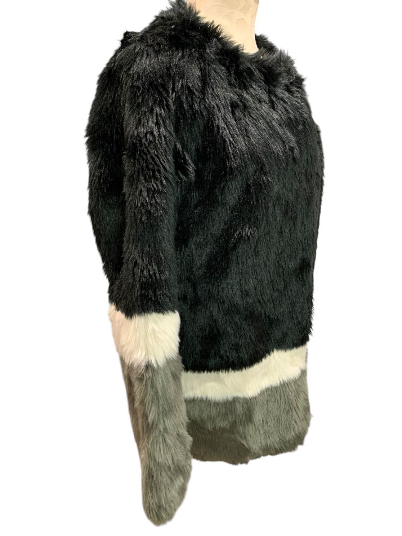 Small Forever 21 Womens Color Block Plush Coat Faux Fur