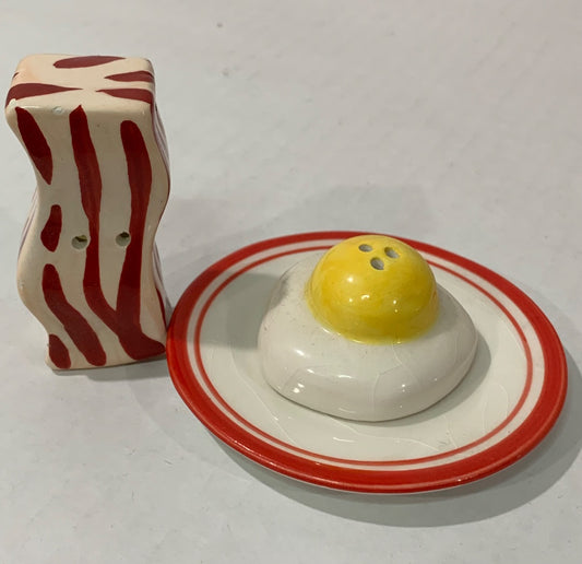 Ceramic Bacon and Egg Salt and Pepper Shakers on Plate