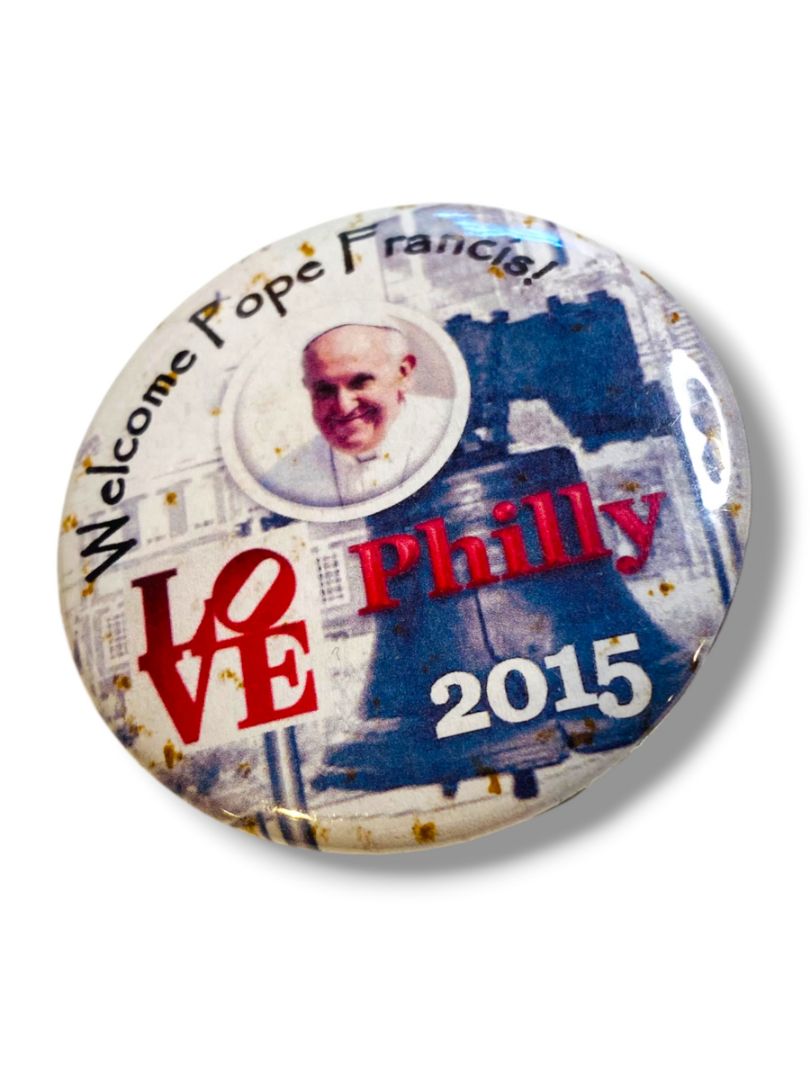 2015 Button Pinback Pope Francis Philly Visit Welcome 2.25"