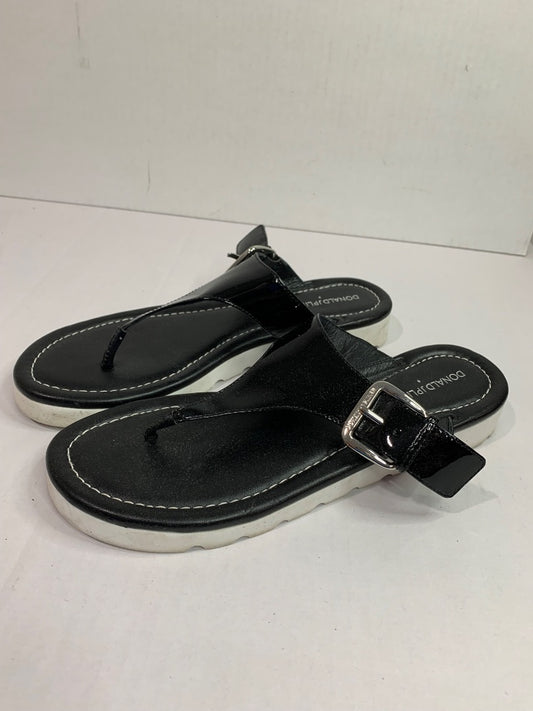 Size 9M Donald J Pliner Black Patent Thong Platform Sandals