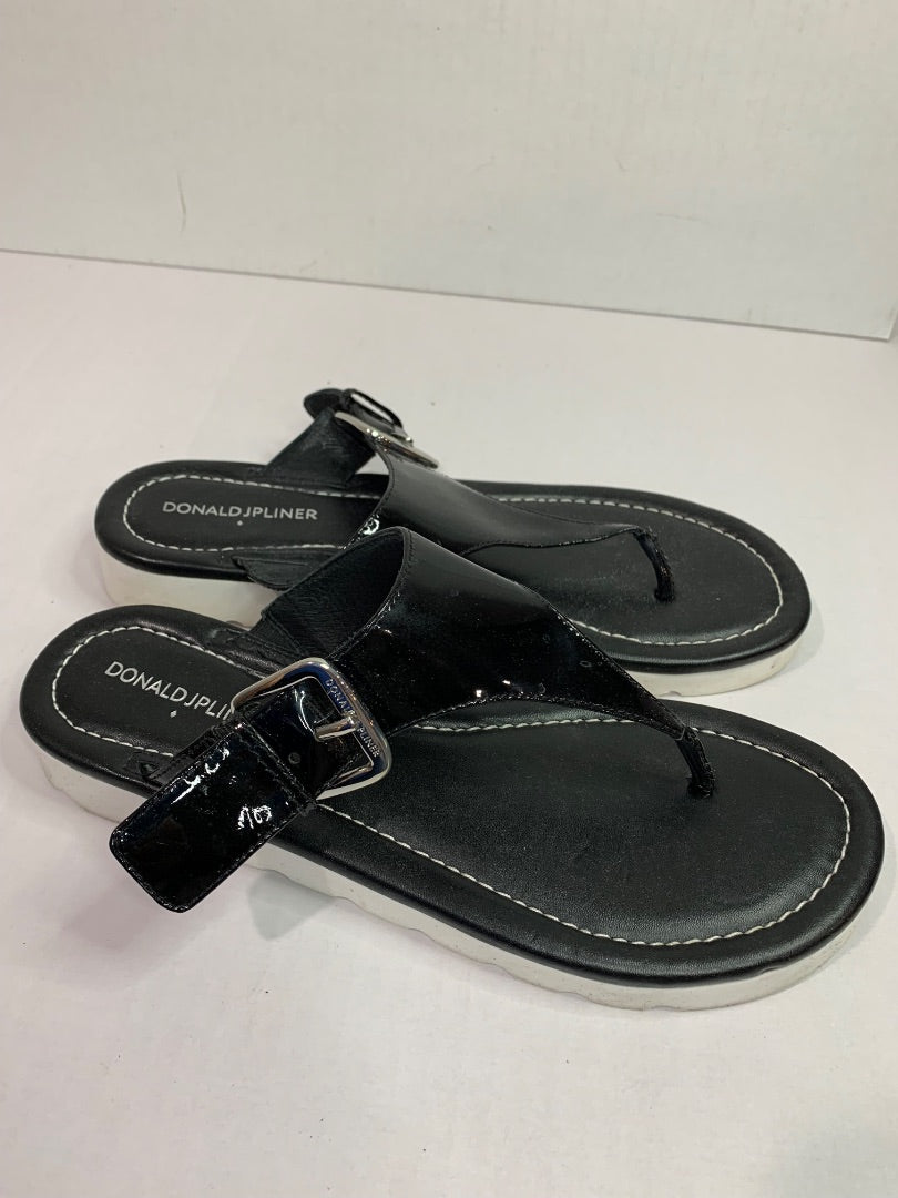 Size 9M Donald J Pliner Black Patent Thong Platform Sandals