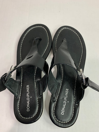 Size 9M Donald J Pliner Black Patent Thong Platform Sandals