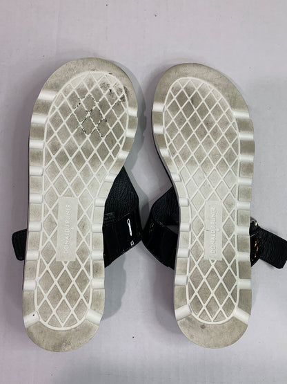 Size 9M Donald J Pliner Black Patent Thong Platform Sandals