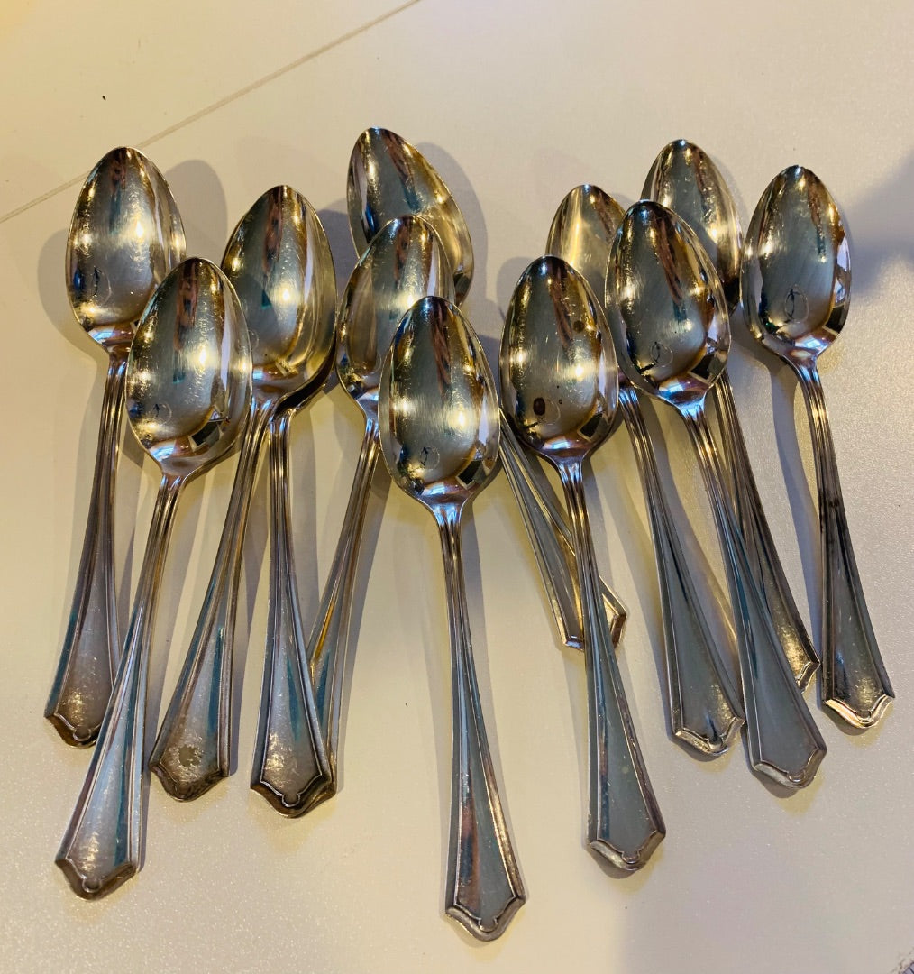 Vintage Oneida Community Par Plate Vernon-Ashley Set of 12 Teaspoons