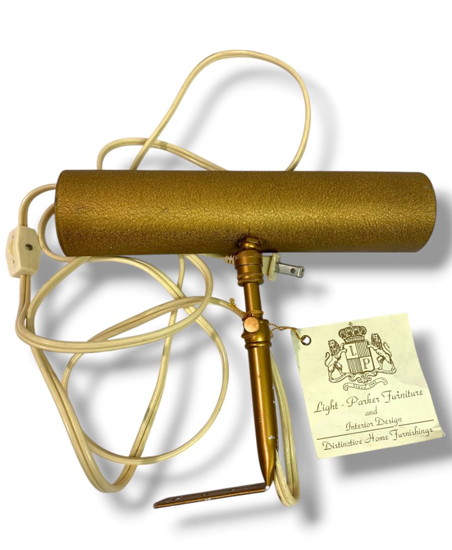 House of Troy T9-2 Gold 9 Inch Adjustable Picture Light Plug In