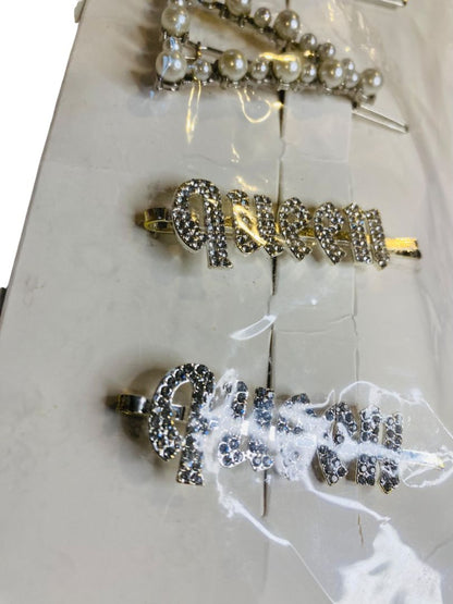 Package of 4 Silvertone Bobby Pins Barrettes Queen Faux Pearl New