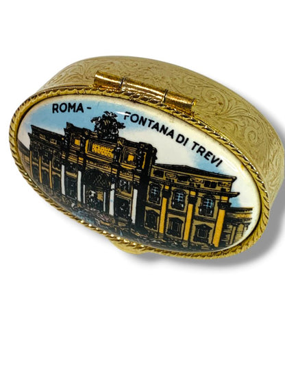 Vintage Roma Fontana di Trevi Gold Tone Oval Pill Box Souvenir