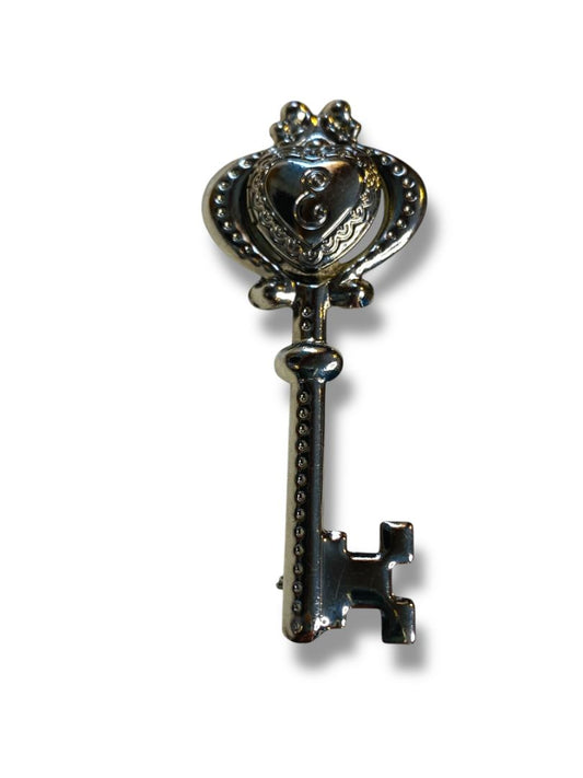 Vintage Silvertone Brooch Pin Skeleton Key Initial "E" 2.5"