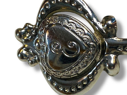 Vintage Silvertone Brooch Pin Skeleton Key Initial "E" 2.5"