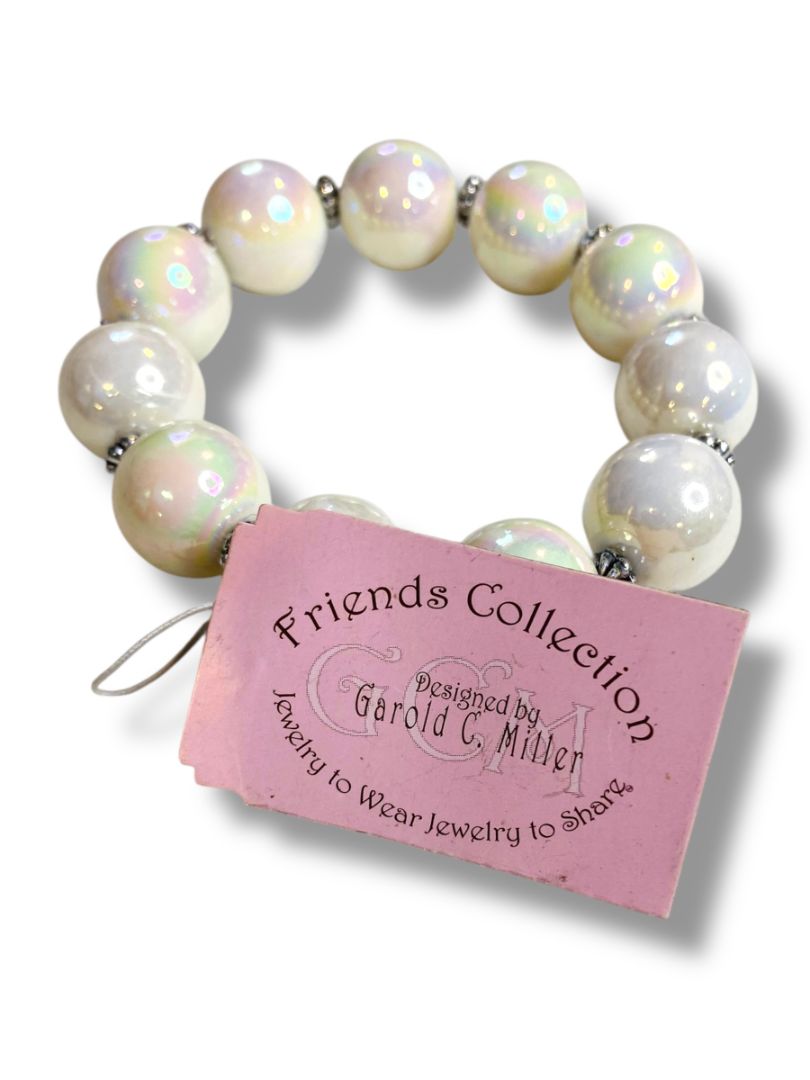 Friends Collection Garold C Miller White Oplascent Beaded Stretch Bracelet New