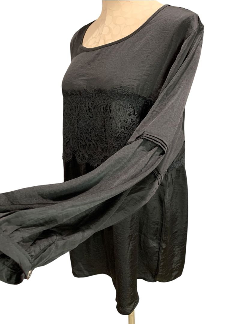 Size 1X Dex Womens Black Boho Baby Doll Bell Sleeve Shirt Plus Size