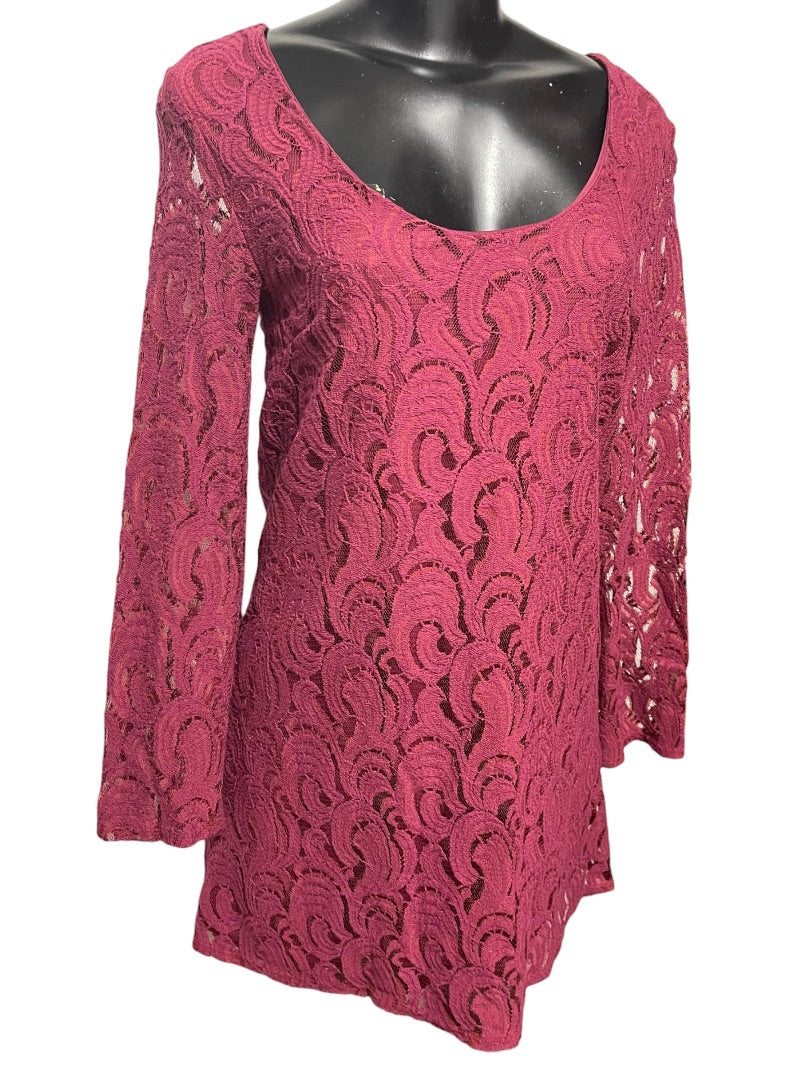 Size XS dee elle Magenta Lace Covered Dress Stretch Scoop Neck