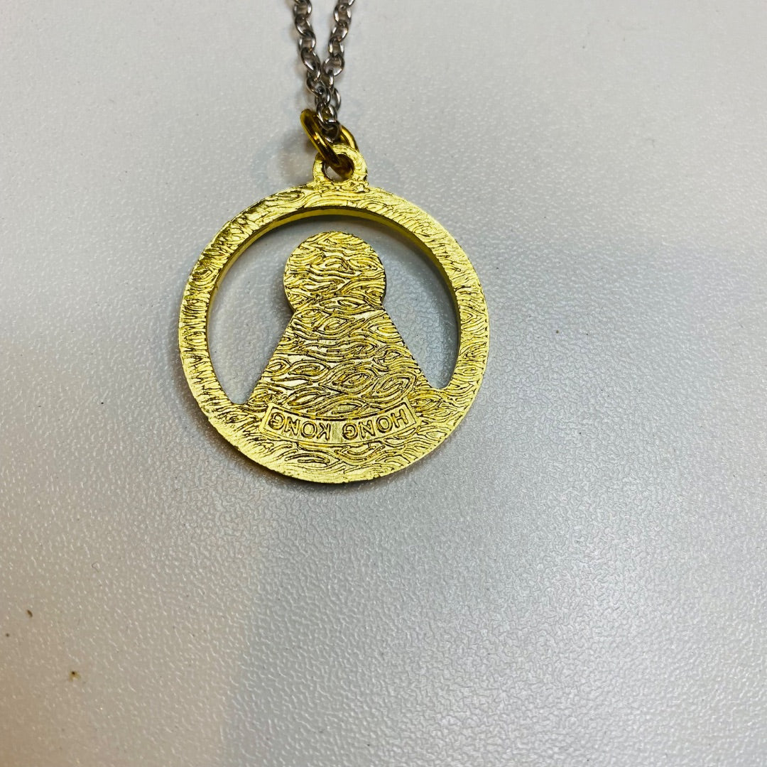 Vintage Jesus Sacred Heart Lightweight Pendant Necklace Goldtone Silvertone