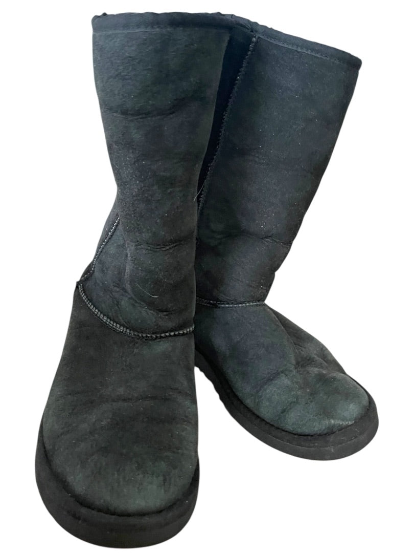 Size 4 Uggs 5229 Australia Sheepskin Classic Mid Calf Boot Black