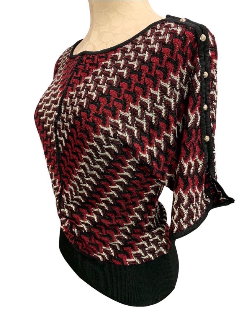 Small White House Black Market Short Sleeve V-Neck Sweater Black Red Silver