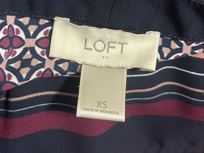 Size XS Loft Womens Split Neck Slightly Sheer Shirt Sleeveless Print