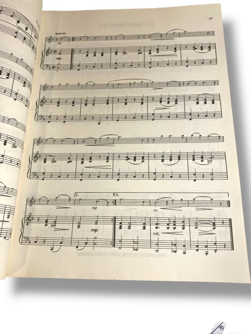 Vintage 59 Easy Flute Solos or Duets with Piano Accompaniment Book
