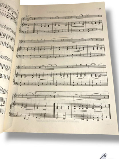 Vintage 59 Easy Flute Solos or Duets with Piano Accompaniment Book