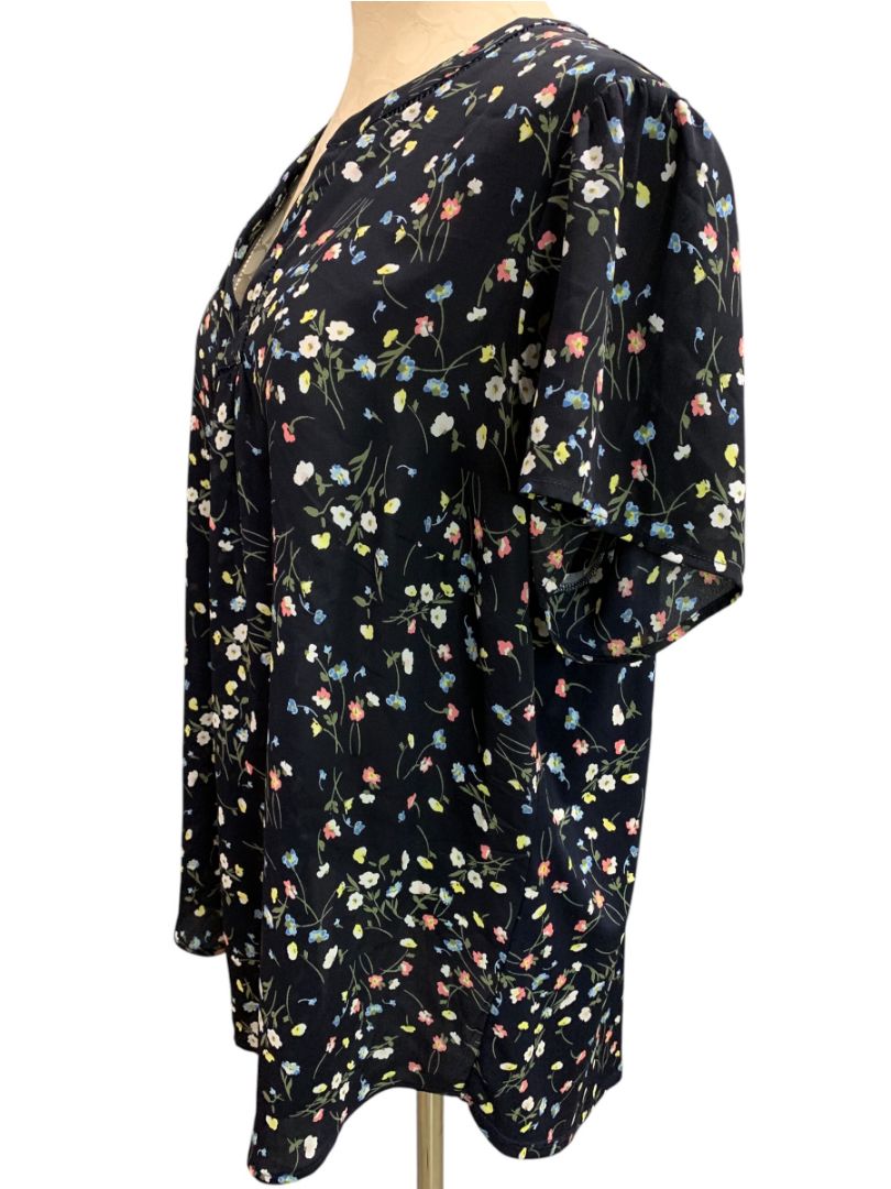 Size 2X 41 Hawthorn Womens Pullover Short Sleeve Blouse Black Floral