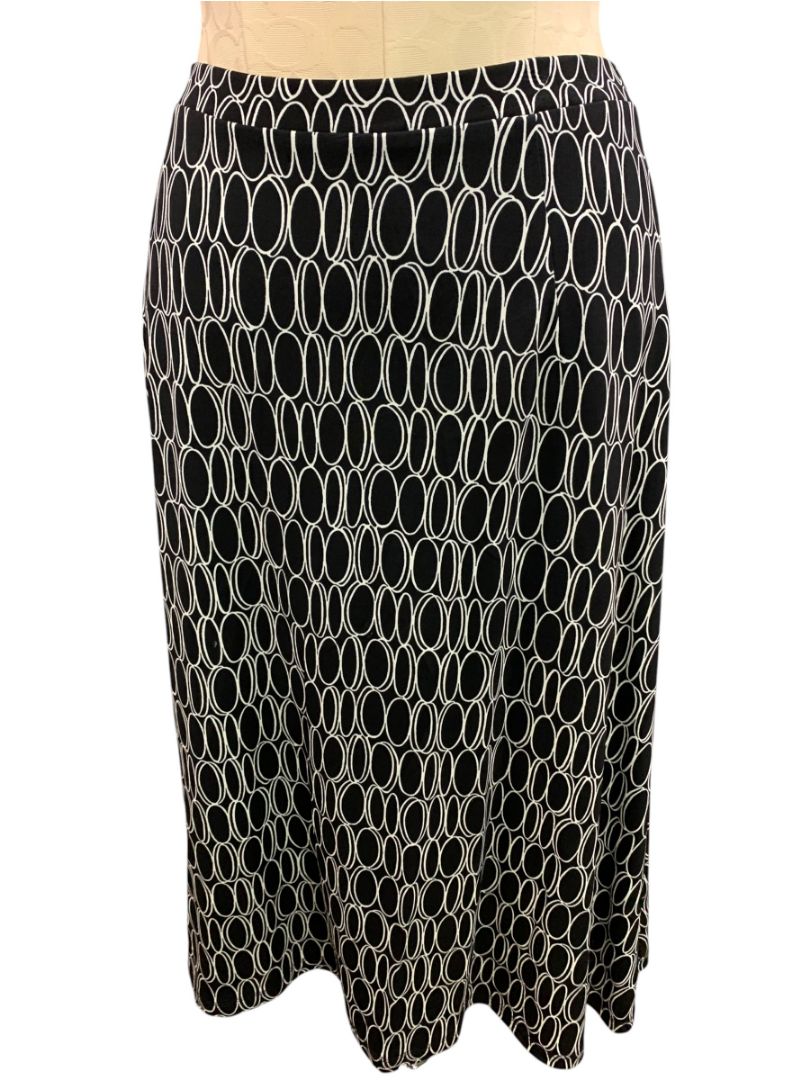 Size 2X Talbots Woman Black White Print Travel Knit Pull On Skirt Below Knee