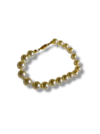 Vintage Knotted Pearl Bracelet 8mm Ornate Clasp 8"