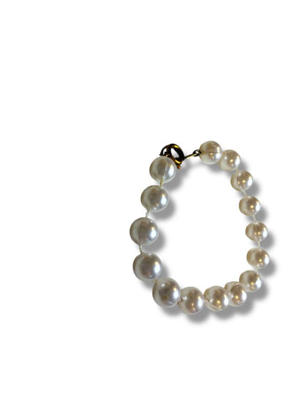 Small Faux Pearl White Bracelet Spring Clasp 6.25" Spring Clasp