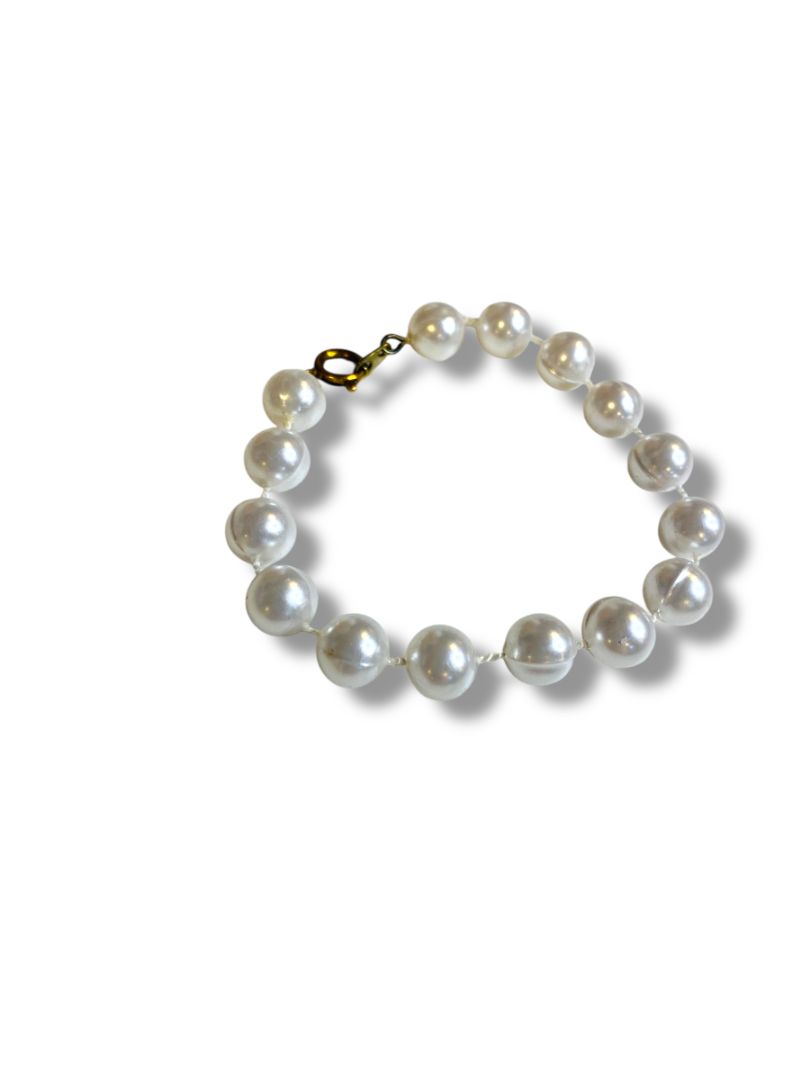 Small Faux Pearl White Bracelet Spring Clasp 6.25" Spring Clasp