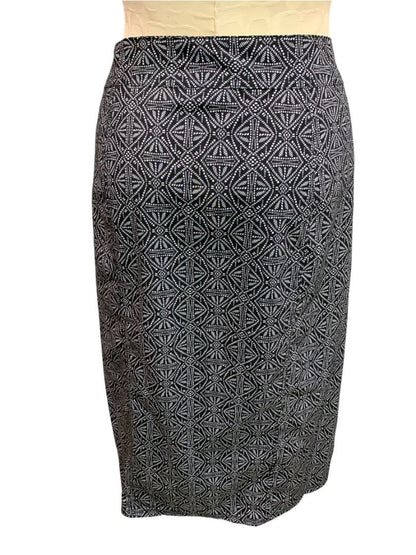 Size XXL RipSkirt Hawaii Packable Quick Dry Breathable Skirt Easy On Off Black White