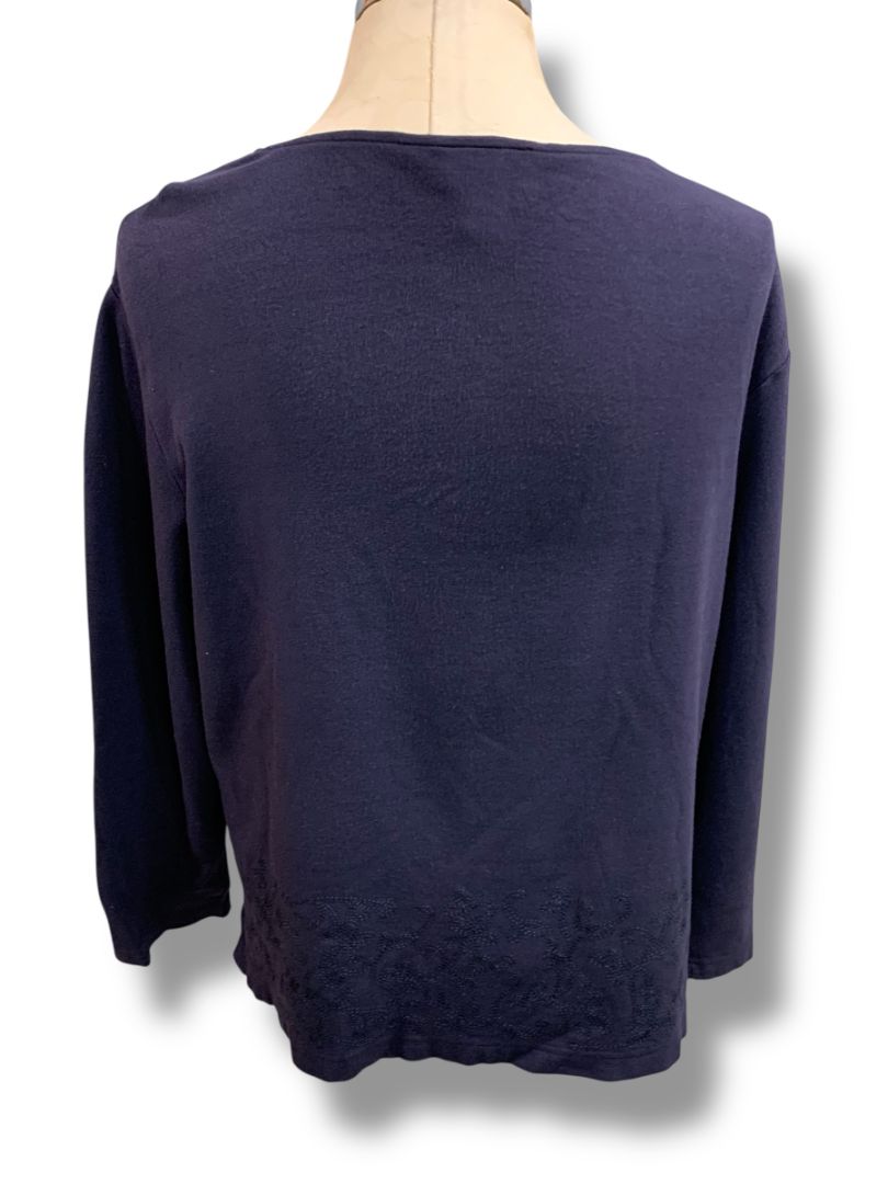 Size Medium Talbots Womens Navy Blue Pullover Shirt Embroidered Hem